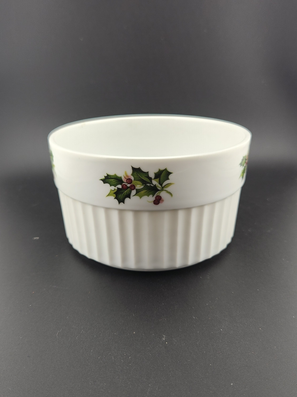 White Holiday Holly Ceramic Souffle Baking Dish Made In Japan